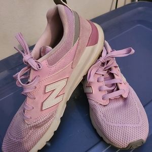 Women's NEW BALANCE sneakers
